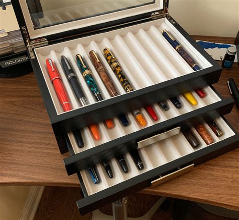 Pen box 